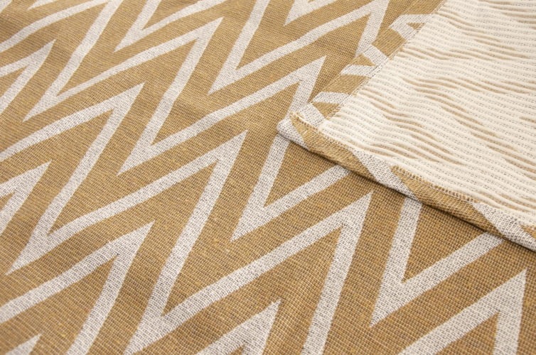 Tapete Para Sala ou Quarto 1,00M x 1,32M Antiderrapante Chevron Zig Zag